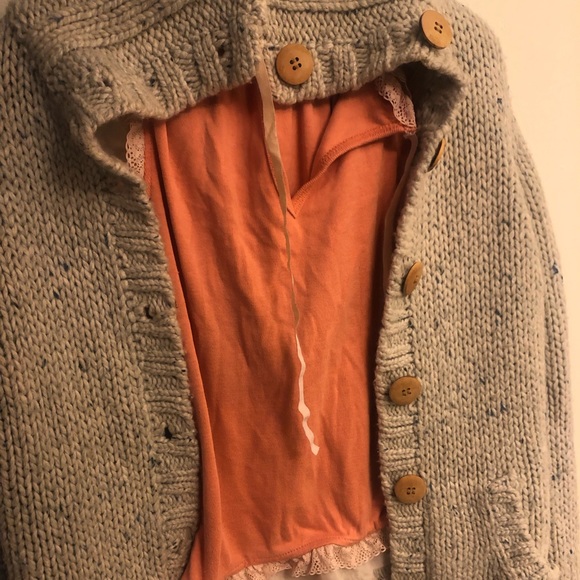 Voice blouse 👚 in a orange 🍊 size medium - Picture 2 of 8